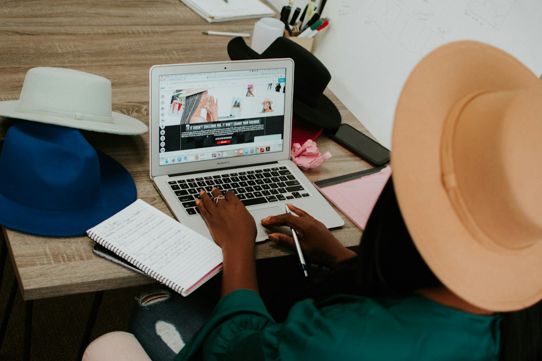Freelancer completing freelance status registration online in Morocco